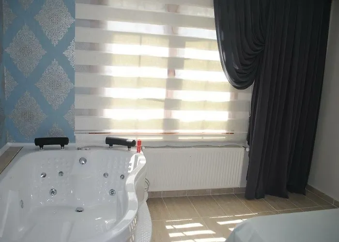 Heaven Hill Butik אגווה