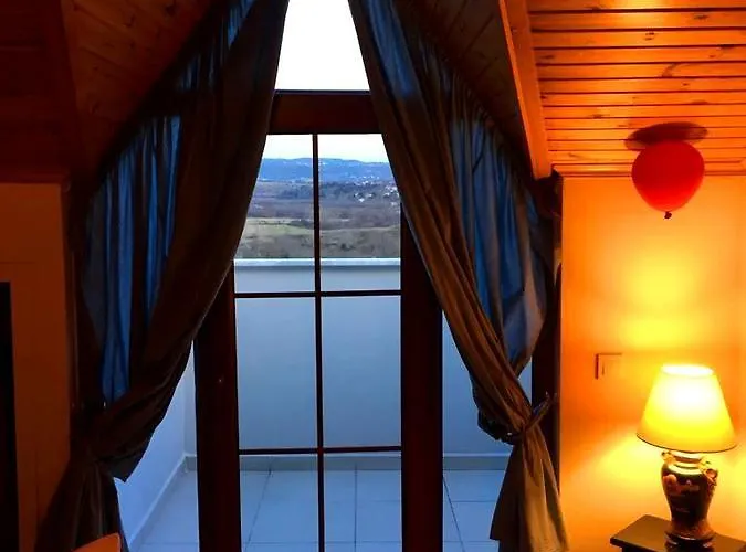 Heaven Hill Butik מלון אגווה